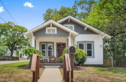Shelby Hills Casa | Private Cottage W Hot Tub & Fire Pit 17mi To Dt