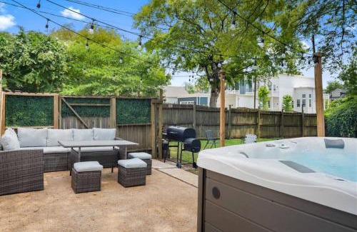 Shelby Hills Casa | Private Cottage W Hot Tub & Fire Pit 17mi To Dt
