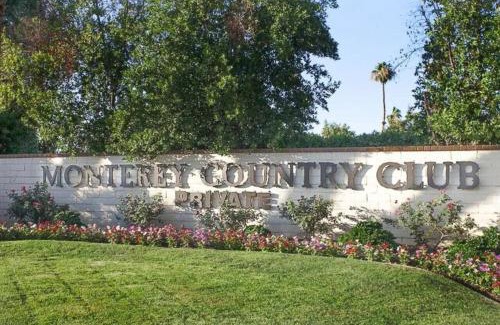 Palm Desert Casa | Private Country Club Condo on awesome golf course!