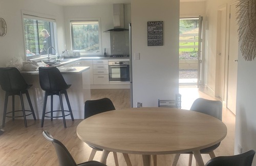 Wairakei Casa | Private Country Cottage