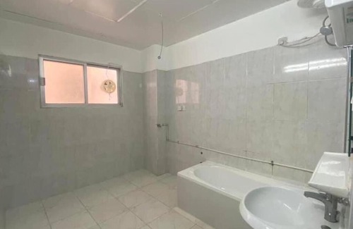 Sharjah Apartamento | Private Cozy Masterbedroom W/Private Big Bathroom