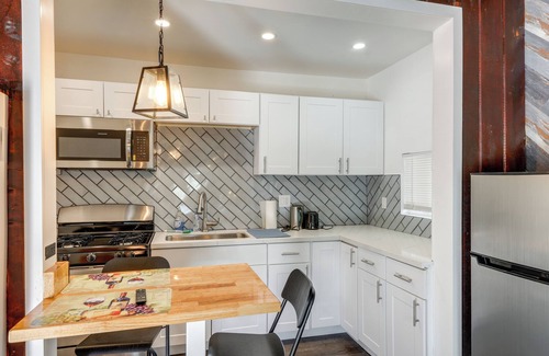Frazier Park Apartamento | Private Deck & Views: Frazier Mountain Cabin