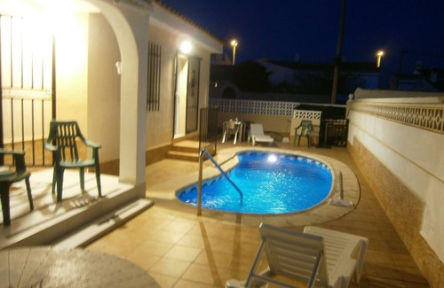Bolnuevo Villa | Villa privada independiente con piscina a cinco minutos a pie de la hermosa playa