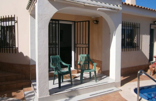 Bolnuevo Villa | Villa privada independiente con piscina a cinco minutos a pie de la hermosa playa