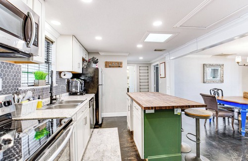 Newark Casa | Private Dock & Deck: Eagle Mountain Lake Retreat!