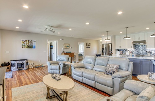 Leesville Casa | Private Dock, Fire Pit: Lake Murray Family Escape!