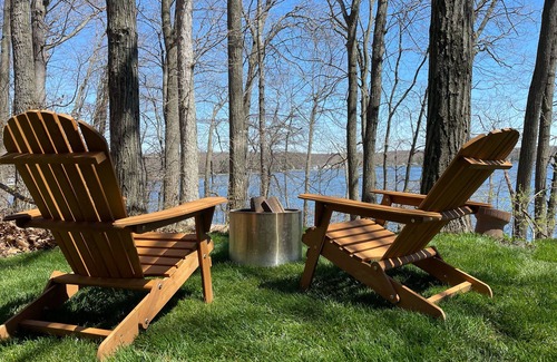 Pierson Cabaña | Private dock on large, spring-fed lake with kayaks