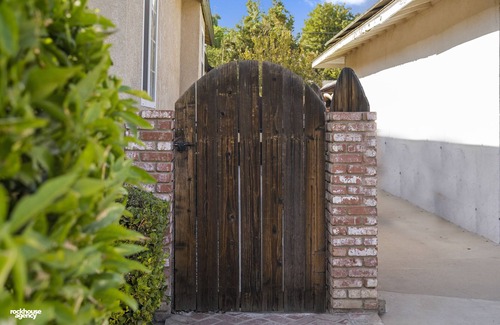 Riviera - Westchester Apartamento | Private Downtown Guesthouse-Westchester Retreat