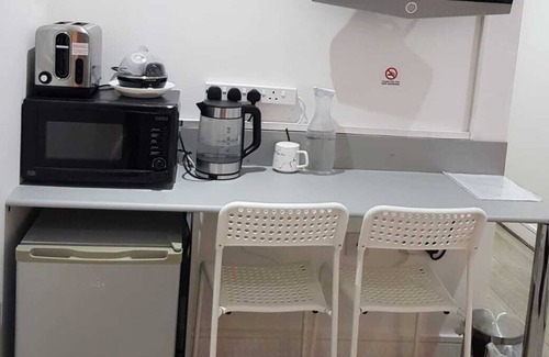 Heath Casa | Private En-suite with Free Parking and Breakfast A