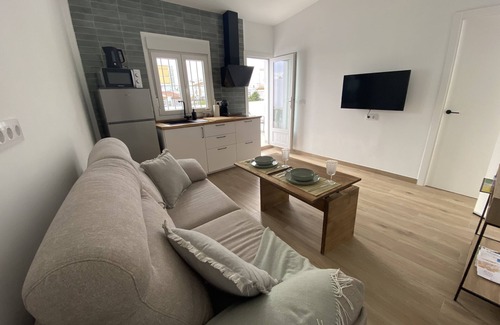 Alcala de los Gazules Casa | Terraza Privada, Chillout y Comedor al Aire Libre