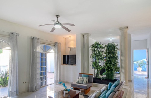 Montecarlo Casa | Private Escape with Private Pool, Patio, Grill, Enclosed Yard, & WiFi - Dogs OK