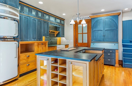 Mandana Casa | Private Estate on Beautiful Skaneateles Lake