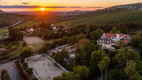Escondido Casa | Private Estate w Pool Hot Tub Tennis Court Near Encinitas The Ranch by AvantStay