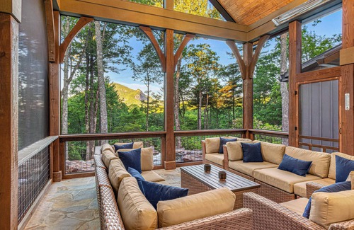 Cashiers Casa | Private Falls-Hiking-View-King beds-Sauna-Pub-Chefs Kitchen-In Town & Private!
