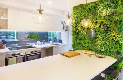 Christchurch Casa | Private Family City Retreat, Sleeps 8