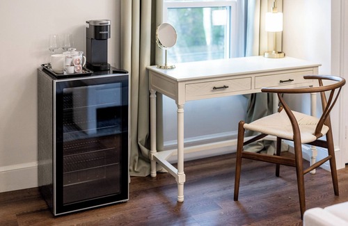 Altavista Apartamento | Private family-friendly suite w/ playroom at boutique inn!