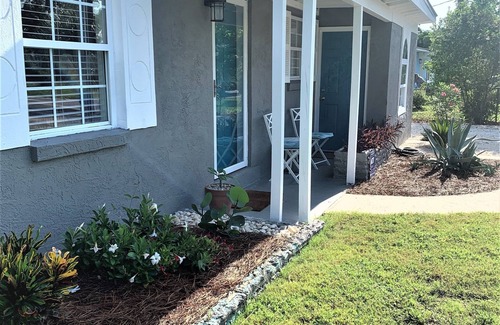Thomas Drive Casa | Private Family sized Beach House! Short drive to the white sand beaches!