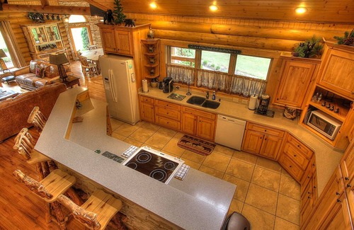 Gatlinburg - Pigeon Forge Cabina | Pigeon Forge Cabin, recuerdos familiares, estanque de pesca, FirePit, sala de teatro, juegos de arcade, mesa de billar