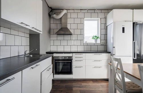 Ursviken Casa | Private Floor in Cozy Villa.