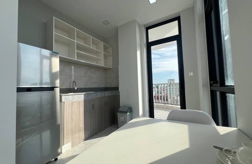 Chamkar Mon Casa | Private floor condo in the heart of Phnom Penh with WiFi, AC, Parking and more!