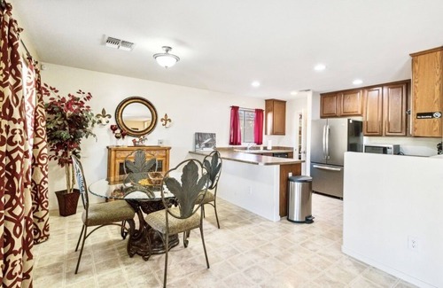 Oasis at Magic Ranch Casa | Private Florence Getaway 15 Minutes to Historic Downtown!