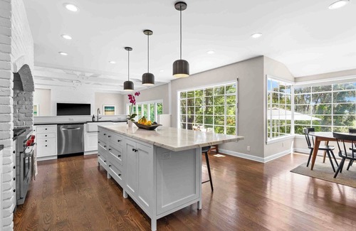 Mill Valley Casa | Casa privada de cuatro dormitorios, a minutos de la ciudad, vistas de SF