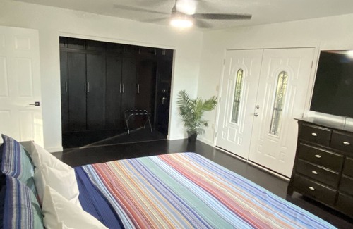 Governmental Mall Condominio | PRIVATE garage, 2bdrm home in downtown PHX!