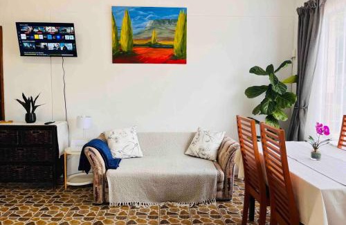 Lyttelton Manor Casa | Private Garden Home Fast WiFi