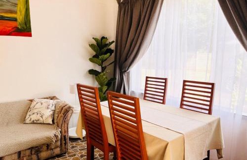 Lyttelton Manor Casa | Private Garden Home Fast WiFi
