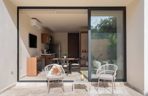 Ek Balam Village Apartamento | Moderno Estudio en Planta Baja con Jardín Privado en el Corazón de Tulum