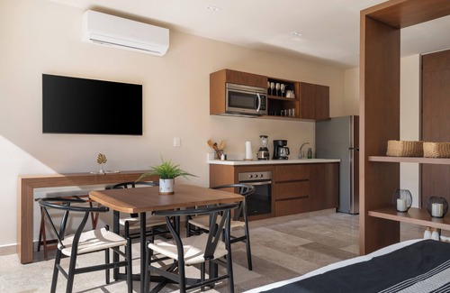 Ek Balam Village Apartamento | Moderno Estudio en Planta Baja con Jardín Privado en el Corazón de Tulum