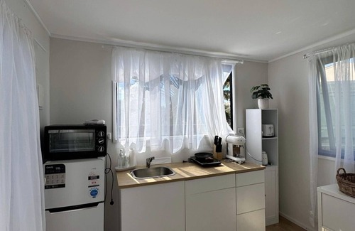 Ocean Shores Cabaña | Private garden cottage