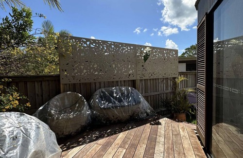 Ocean Shores Cabaña | Private garden cottage