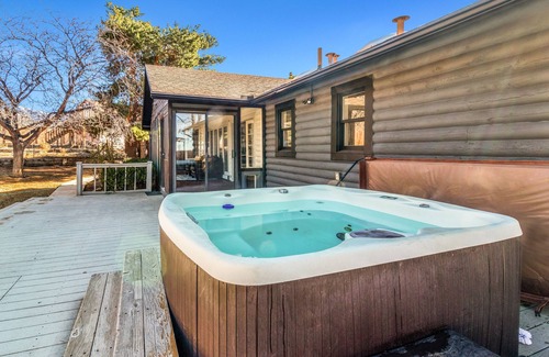 North Albuquerque Acres Casa | Private gated estate home, close to Tramway and Sandia Peak tram