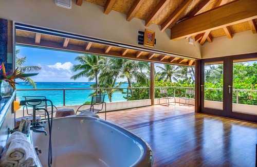 Waimanalo Casa | ESTADO TROPICAL PRIVADO / 3 VIVIENDAS / FRENTE A LA PLAYA / CERRADA / SEGURA PARA NIÑOS