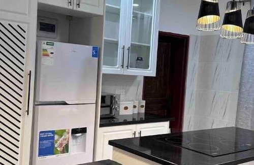 Harare East Cabaña | Private Gletwyn Guesthouse w/In-Stay Cleaning Services. Family/Child friendly.