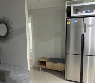 Runaway Bay Apartamento | Private Granny flat - Guesthouse