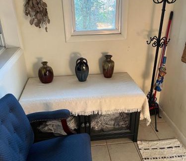 Jackson Park Apartamento | Private Green Cottage near downtown