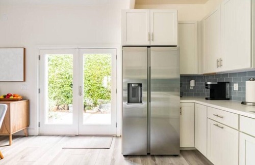 East San Roque Casa | Private Guest House - Central Location - Dog Friendly - Full Kitchen