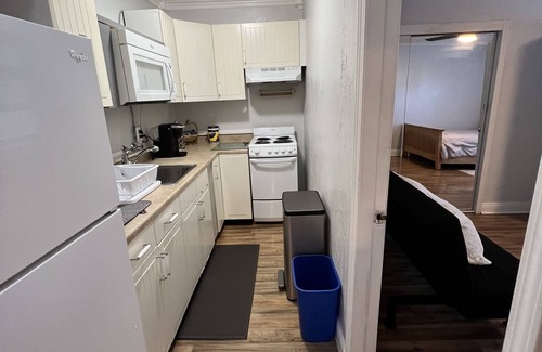 Tennyson - Alquire Casa | Private Guest Suite 30 Mins of SFO/OAK✈| Walk to Transit