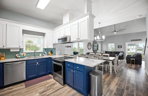 Perdido Key Coves One Casa | PRIVATE HEATED POOL, PRIVATE BEACH ACCESS, BOAT & BAY ACCESS, VOLLEY/PICKLEBALL!