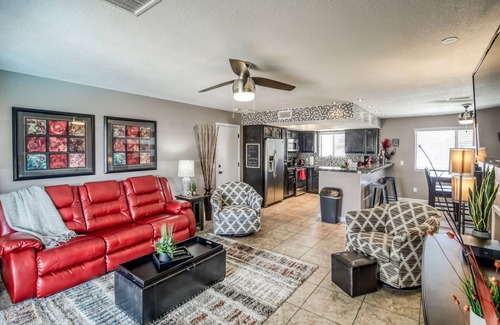Lake Havasu City Casa | Private HEATED POOL at the Wine Time Villa!