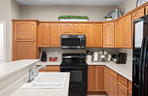 Litchfield Park Casa | Spacious 4-Bedroom Home with Private Pool & BBQ
