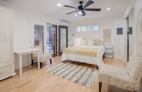 Yorba Linda Casa | private hidden cottage