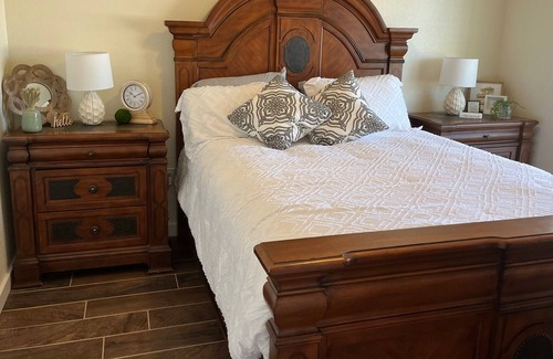 Center Point Casa | Private Hill Country retreat with amazing scenic views.