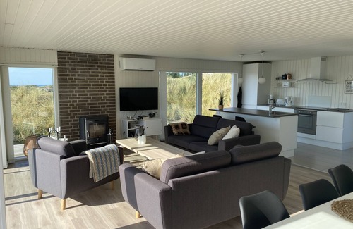Saltum Casa | Private holiday home with sea view