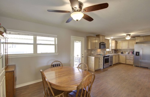 Texarkana Casa | Private! Home away from home, business ready!