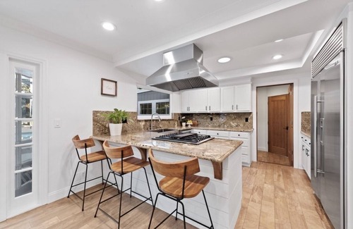 Toro Canyon Casa | Private home minutes from the beach