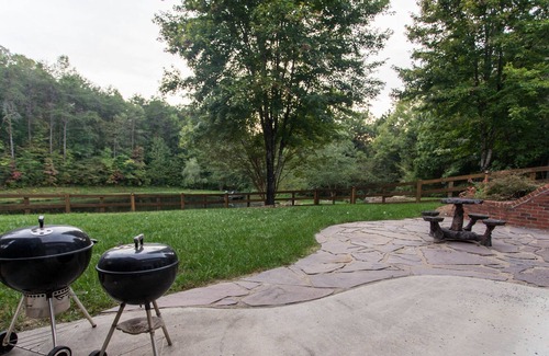Mocksville Casa | Casa privada en 10 acres con estanque!