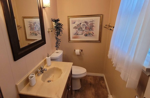 Southampton Casa | Private Home Steps from Southampton Beach | Pool | Gardens | Family Friendly